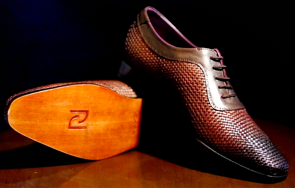 Leather dress shoe