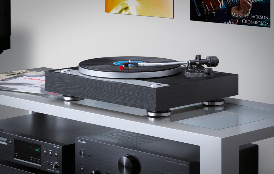 Hi-Fi Corner: Onkyo waxes nostalgic with the CP-1050 turntable