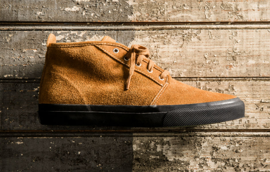 Sperry lace hot sale up chukka