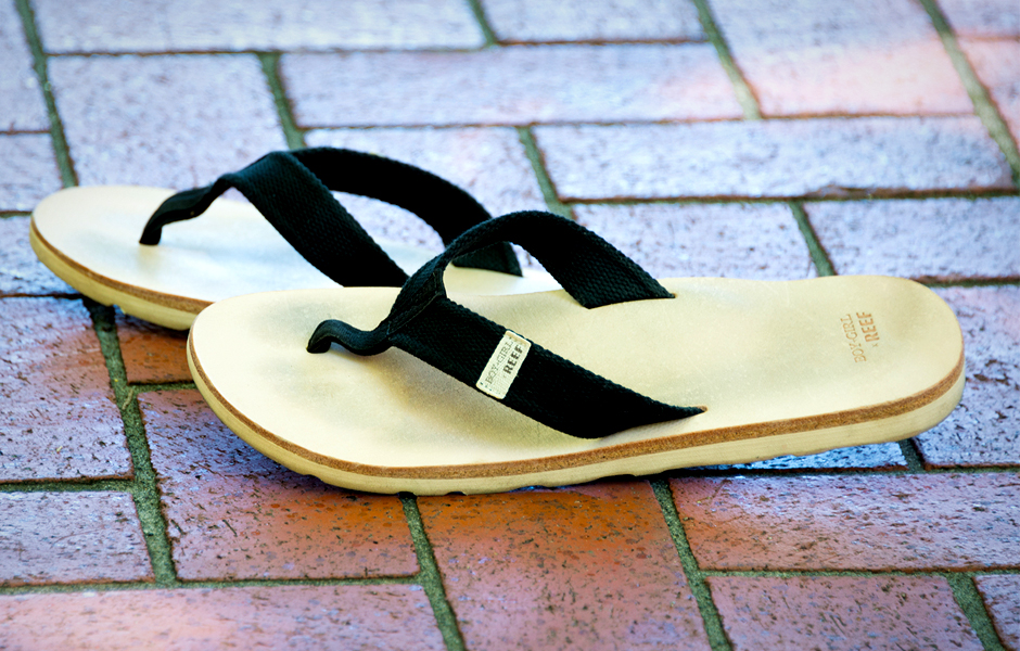 Reef voyage flip discount flops