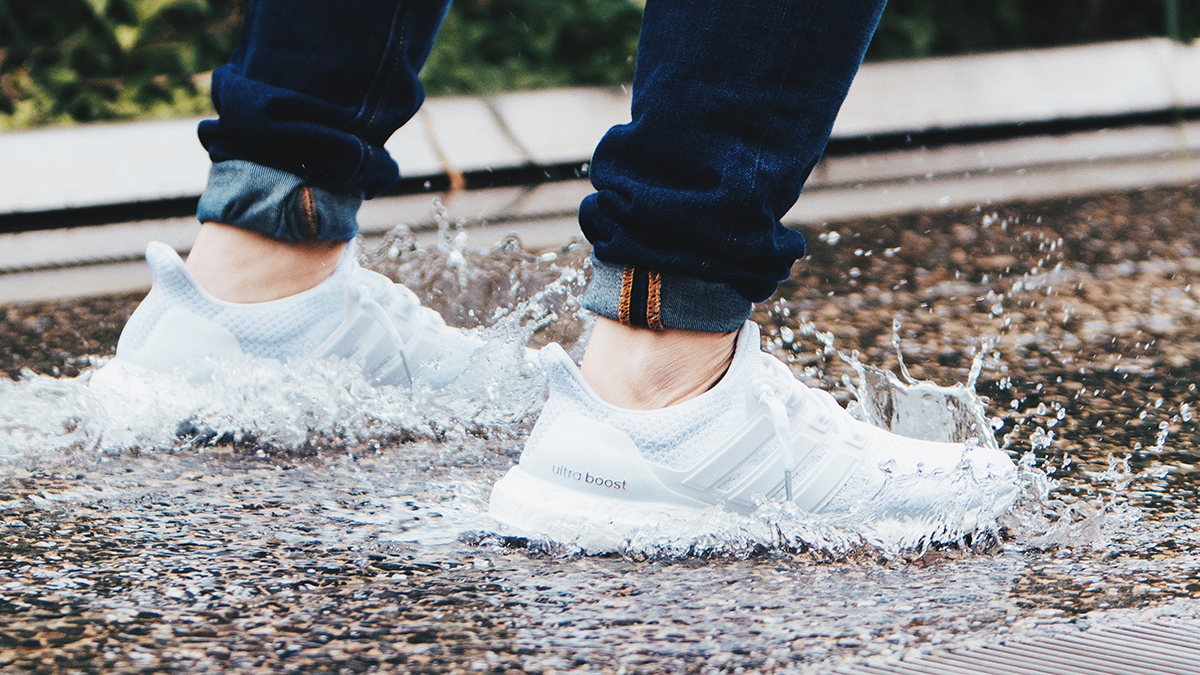 How to keep triple white ultra boosts outlet clean