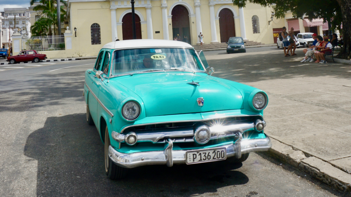 Classic Cuban Cars to Take You Back in Time (Photos) - The Manual