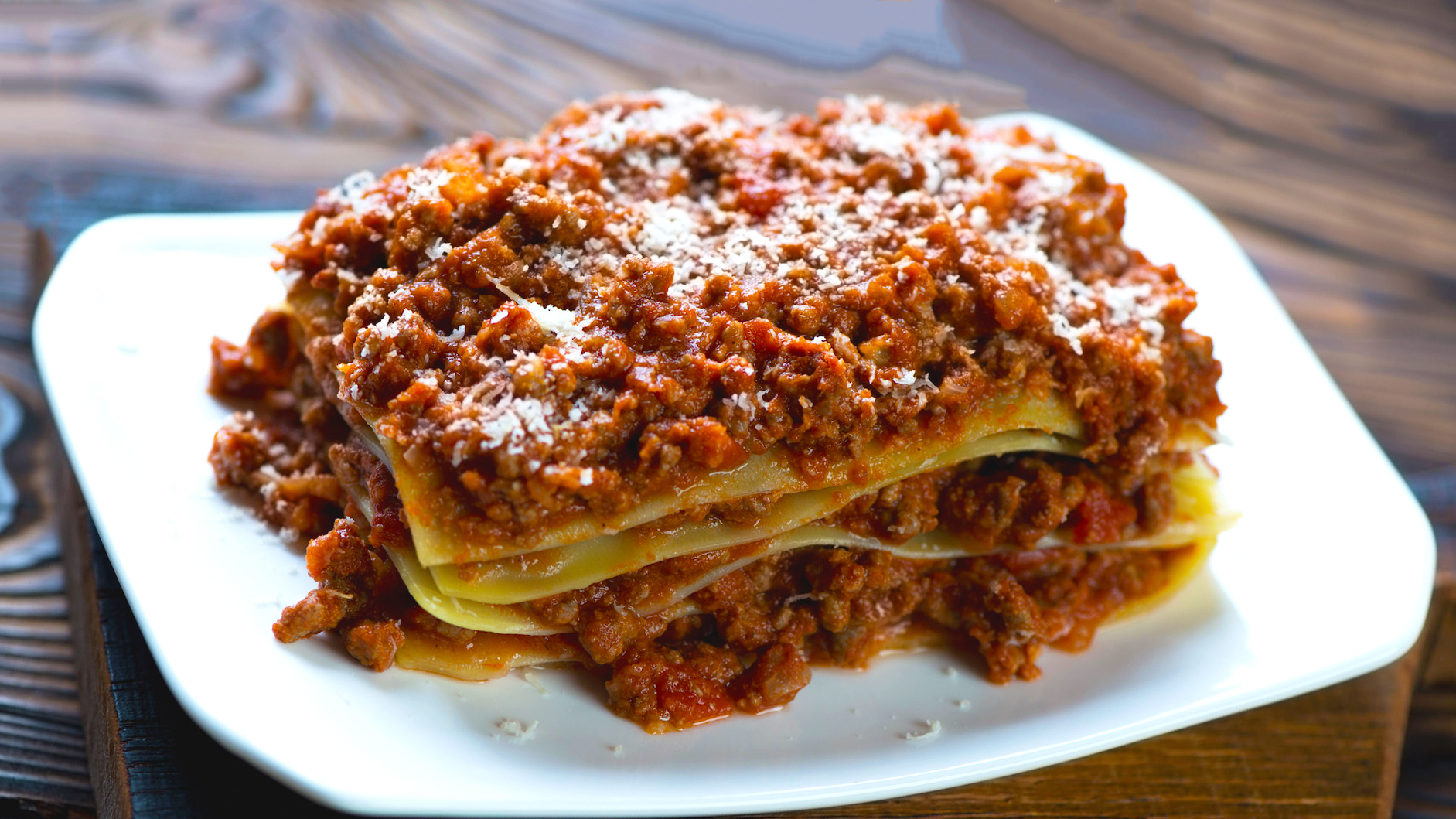 How To Make The Perfect Lasagna Bolognese, According To A Chef | The Manual