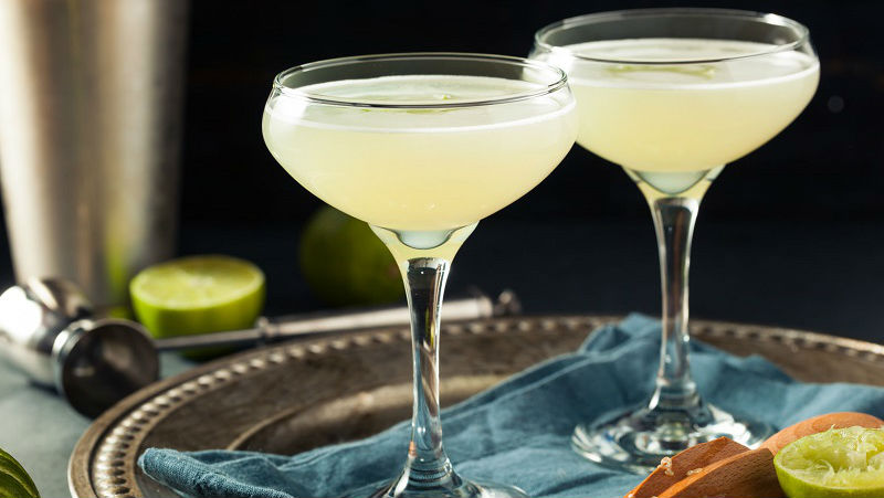 gimlet cocktail coupe glass