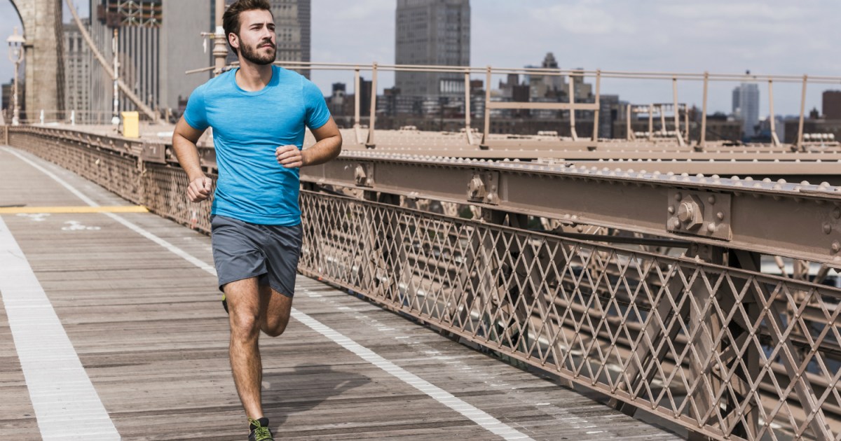 The Best Summer Running Gear and Tips on How to Stay Cool in Hot Weather  Conditions - The Manual