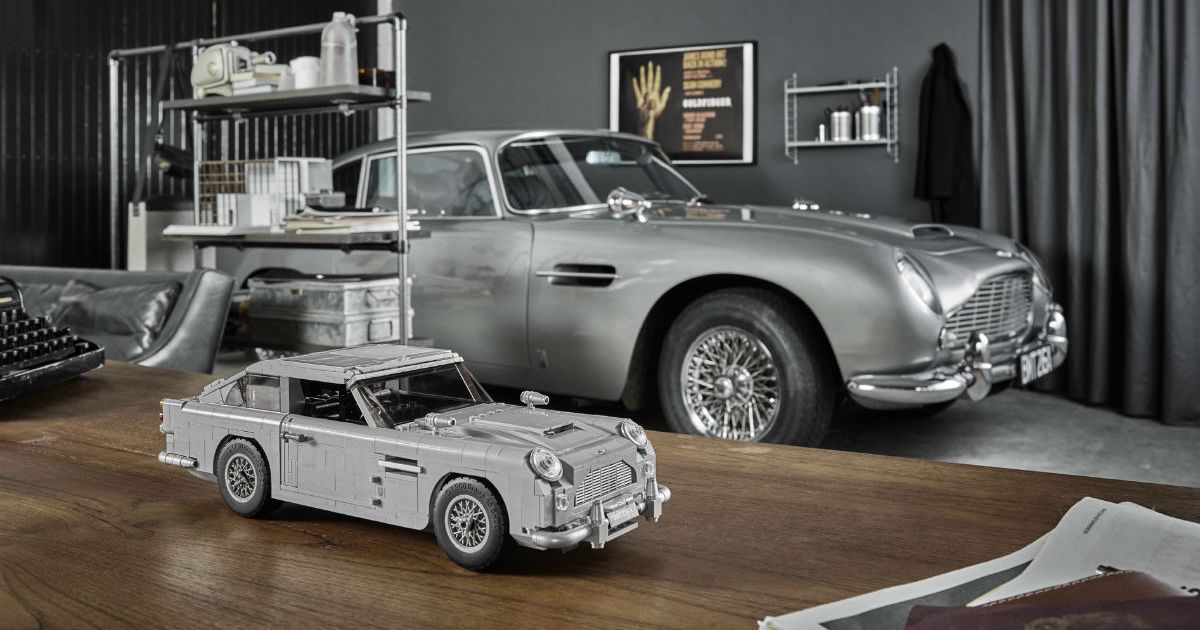 James Bond's LEGO Aston Martin DB5 Comes With All Your Favorite Gadgets ...