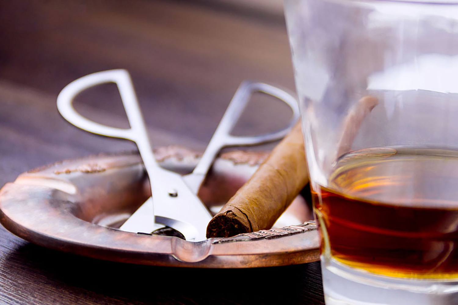 Cigar-cutter-whiskey