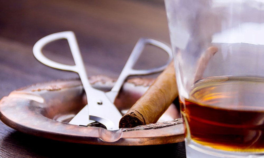 Cigar-cutter-whiskey