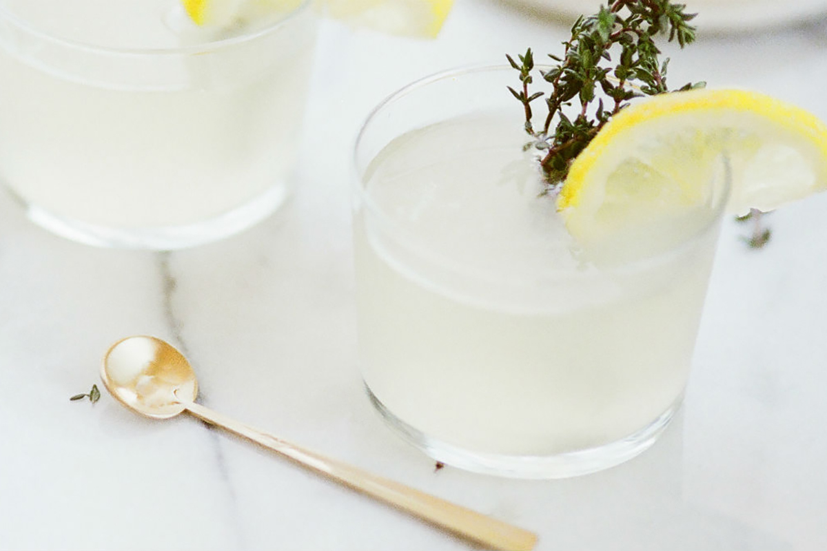 french-75-champagne-lemon-cocktail-thyme