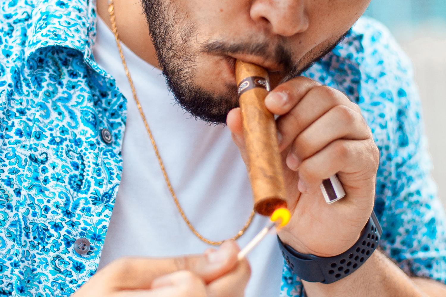 Cigar Expert Recommends: The 10 Best Cigars For Beginners - The Manual