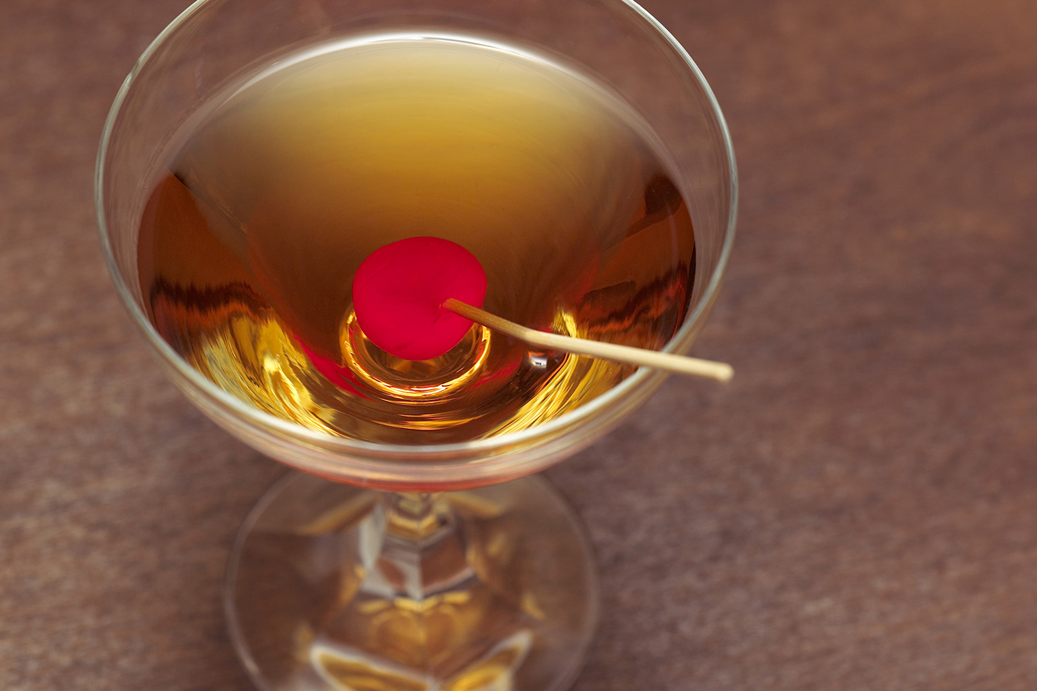 How To Make A Rob Roy Cocktail A Scotch Lover S Classic The Manual   Rob Roy Cocktail Cherry Garnish 