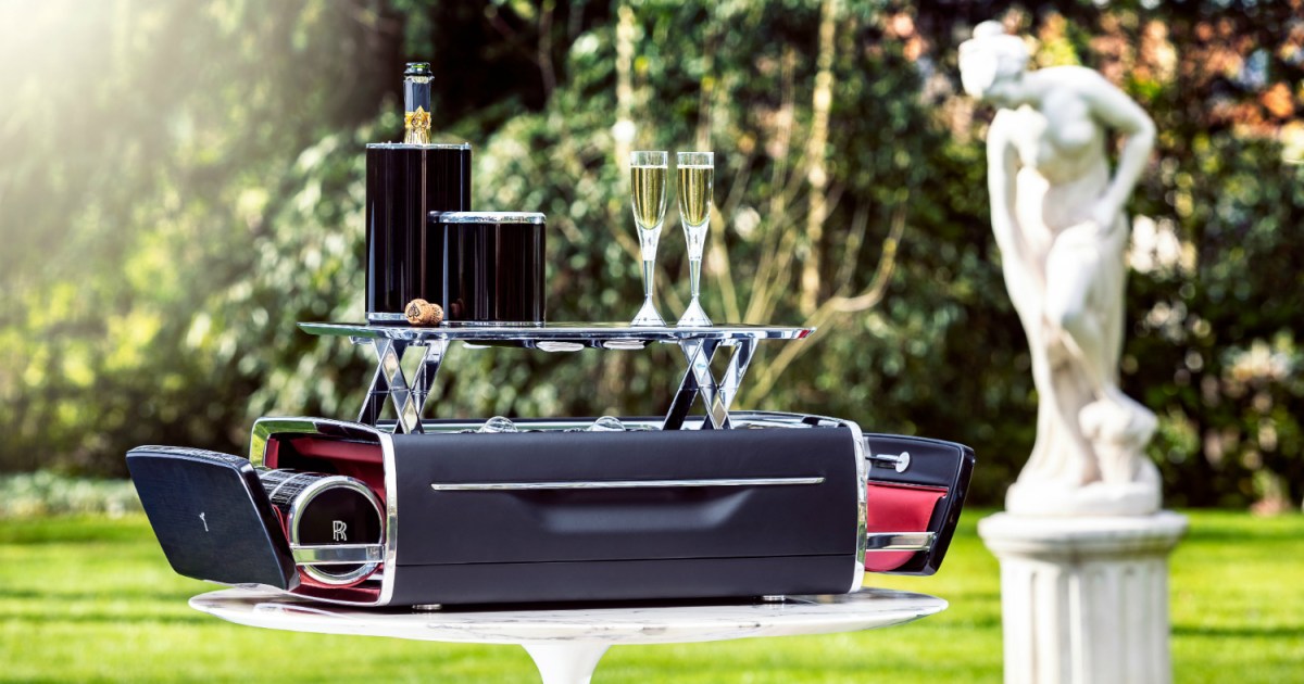 This $273,000 Louis Vuitton Trunk Doubles as a Bar Cart for Your Hennessy  Collection - The Manual
