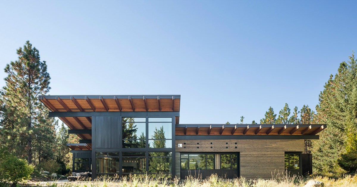 Tumble Creek Cabin is a Net-Zero Vacation Home Nestled in the Cascade ...