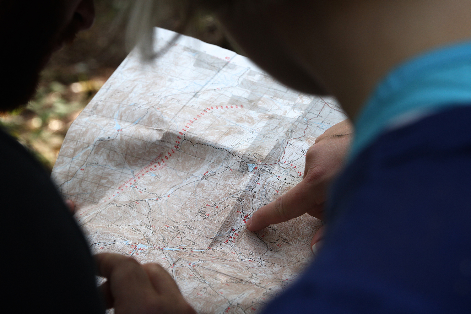How to navigate with a compass and map