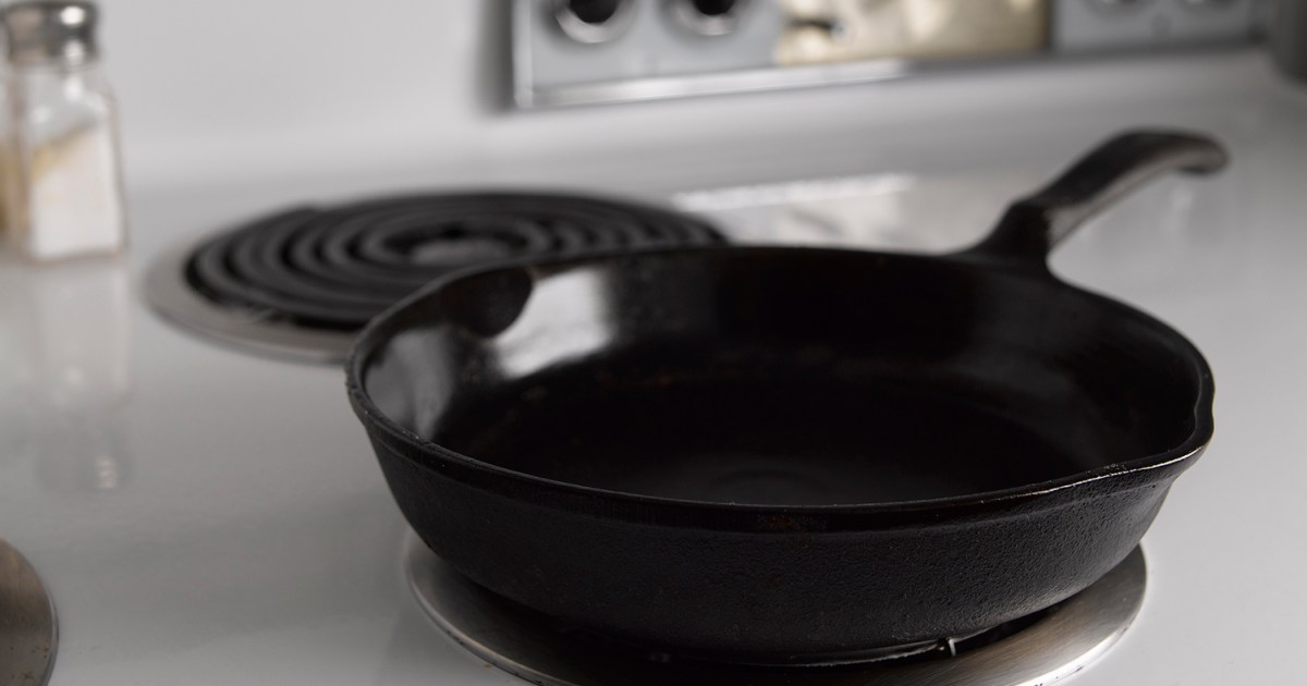 https://www.themanual.com/wp-content/uploads/sites/9/2020/01/cast-iron-skillet-pan-oven-top.jpg?resize=1200%2C630&p=1