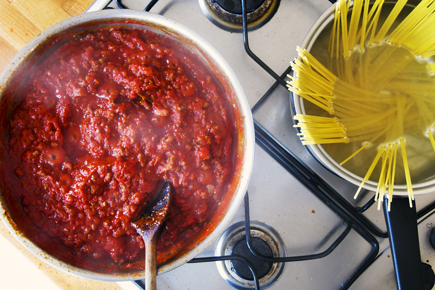 How to make the best spaghetti sauce according to Jamie Oliver