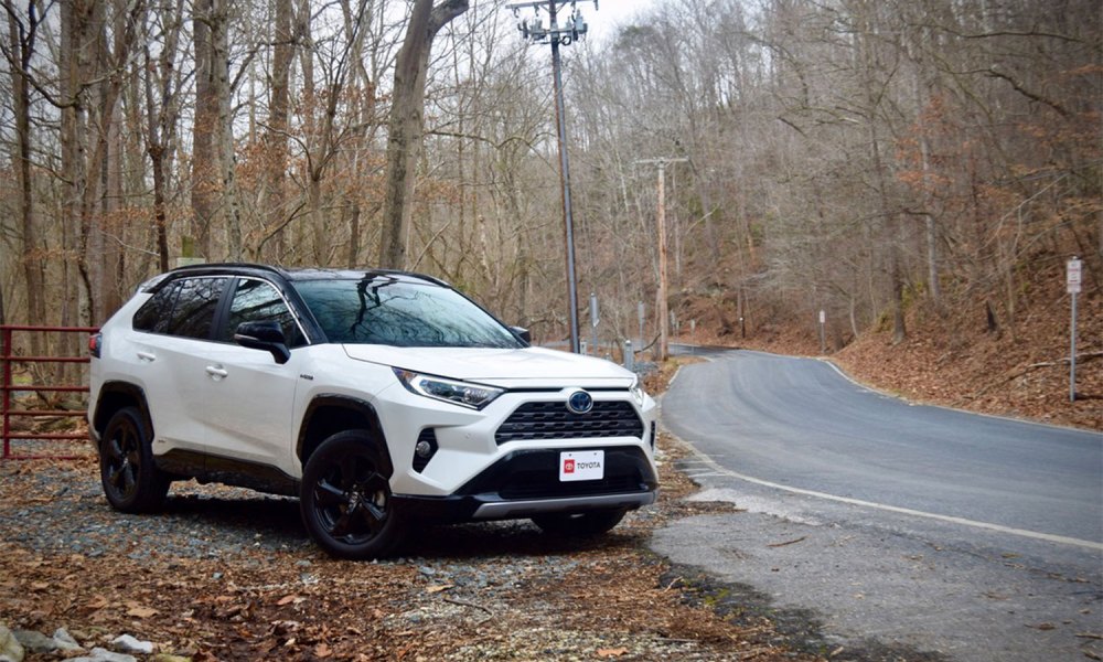 2020 toyota rav4 xse hybrid review 1