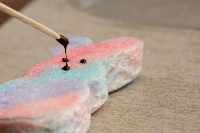 homemade easter marshmallow face