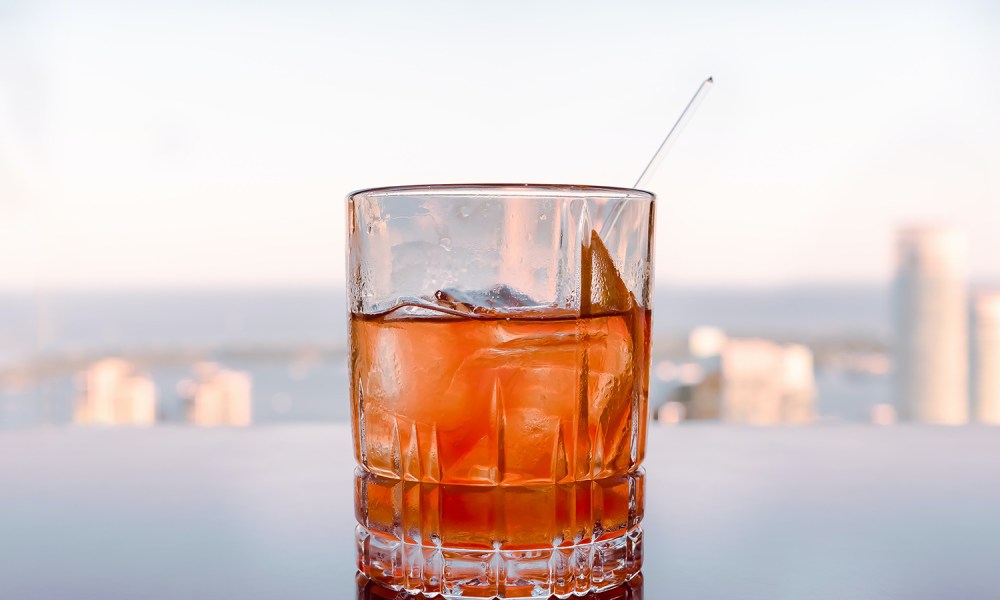 Old Fashioned whiskey drink