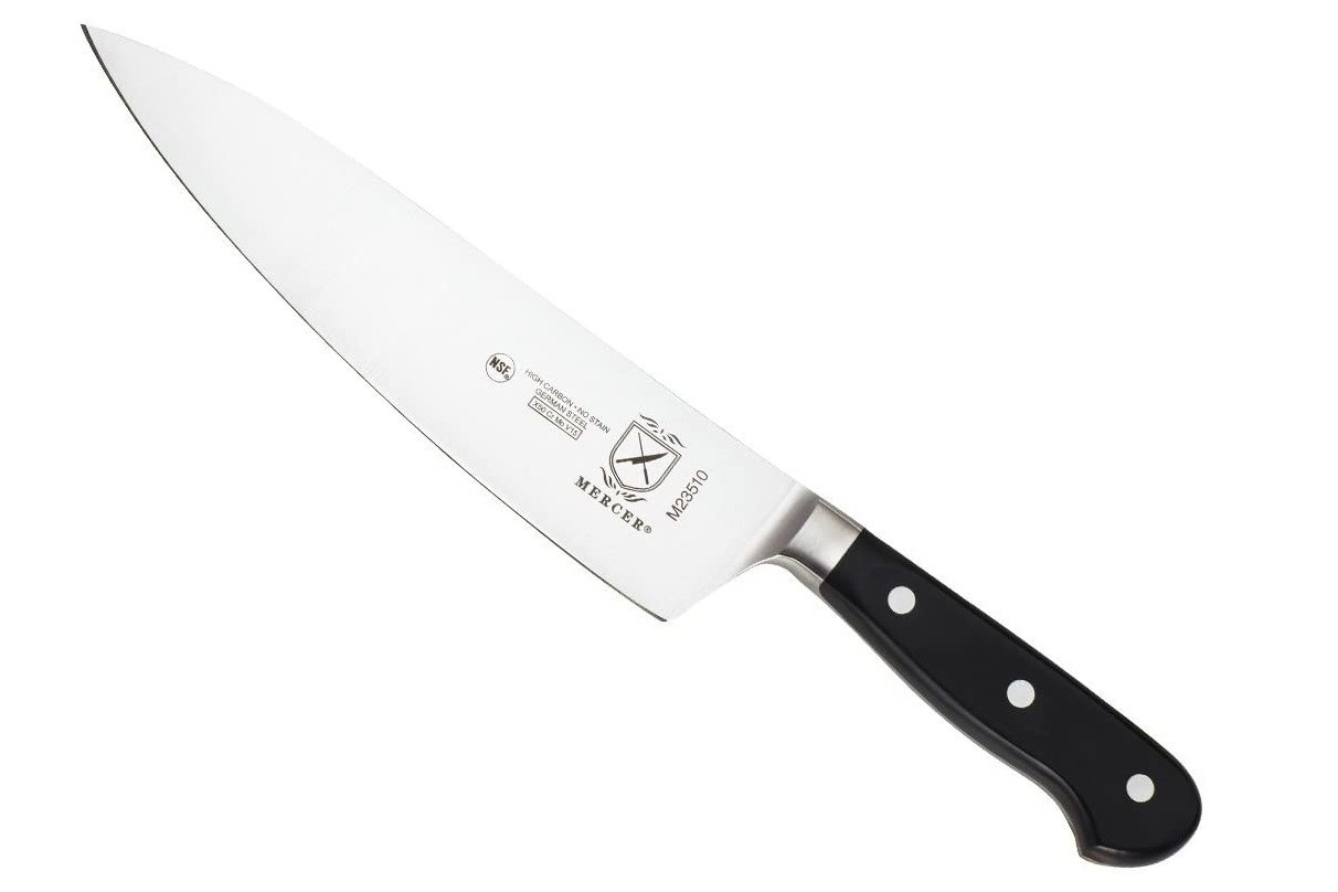 Misen Ultimate 8 Inch Chef's Knife - Pro Kitchen Knife - High  Carbon Japanese Stainless Steel - Hybrid German and Japanese style blade -  Craftsmanship for Culinary Enthusiasts, 8 in - Black: Home & Kitchen