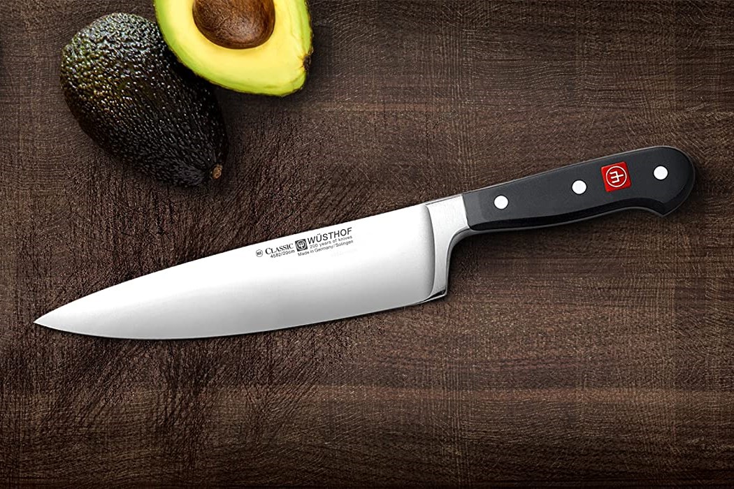 https://www.themanual.com/wp-content/uploads/sites/9/2020/09/wusthof-classic-8-inch-chefs-knife.jpg?fit=800%2C533&p=1