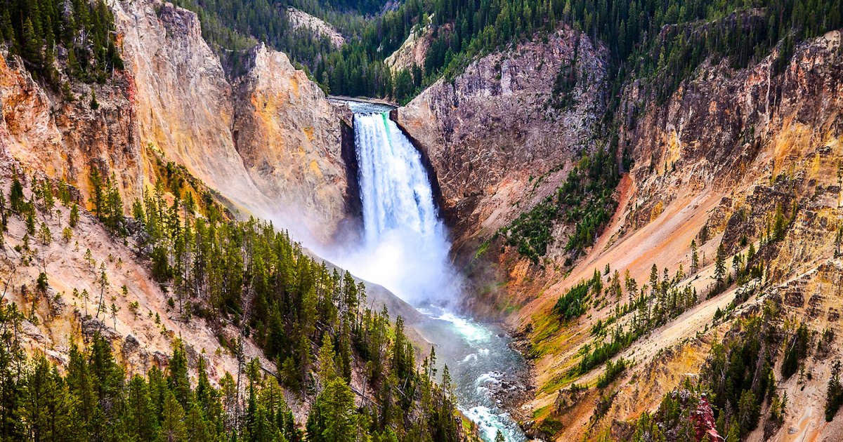 Here's everything you need to pack for a trip to Yellowstone National ...