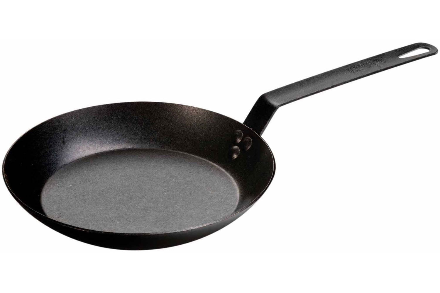 https://www.themanual.com/wp-content/uploads/sites/9/2020/11/lodge-carbon-steel-skillet.jpg?fit=800%2C800&p=1