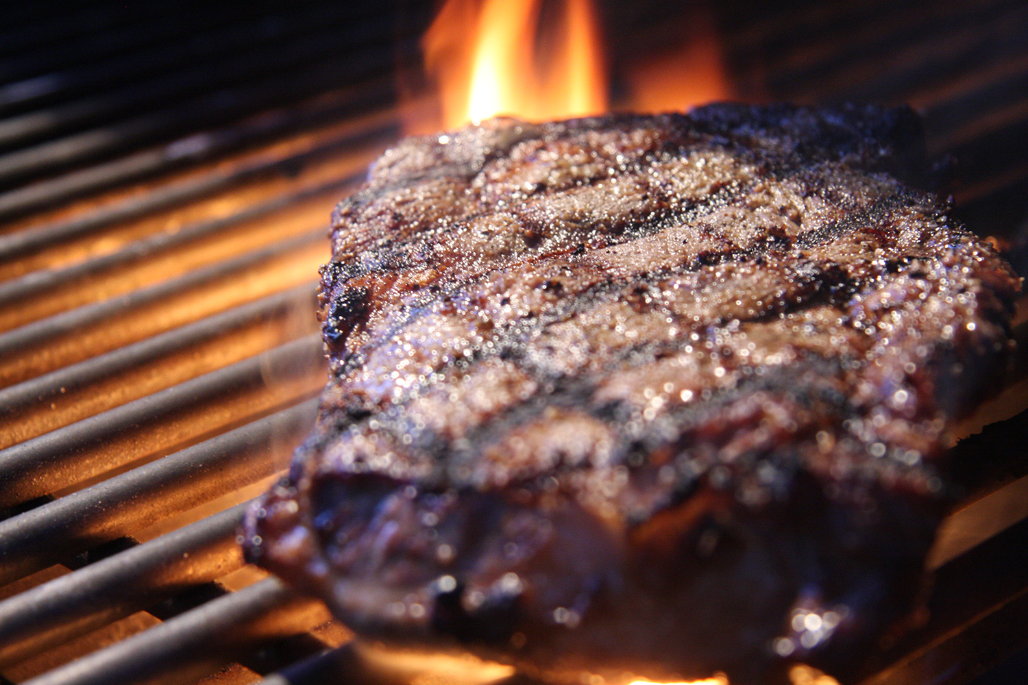 Easy Grilled Sirloin Steak on Weber Gas Grills - Sip Bite Go