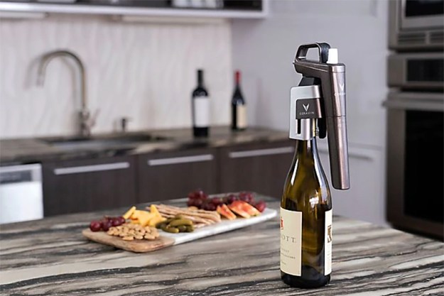 https://www.themanual.com/wp-content/uploads/sites/9/2020/11/wine-opener.jpg?resize=625%2C417&p=1