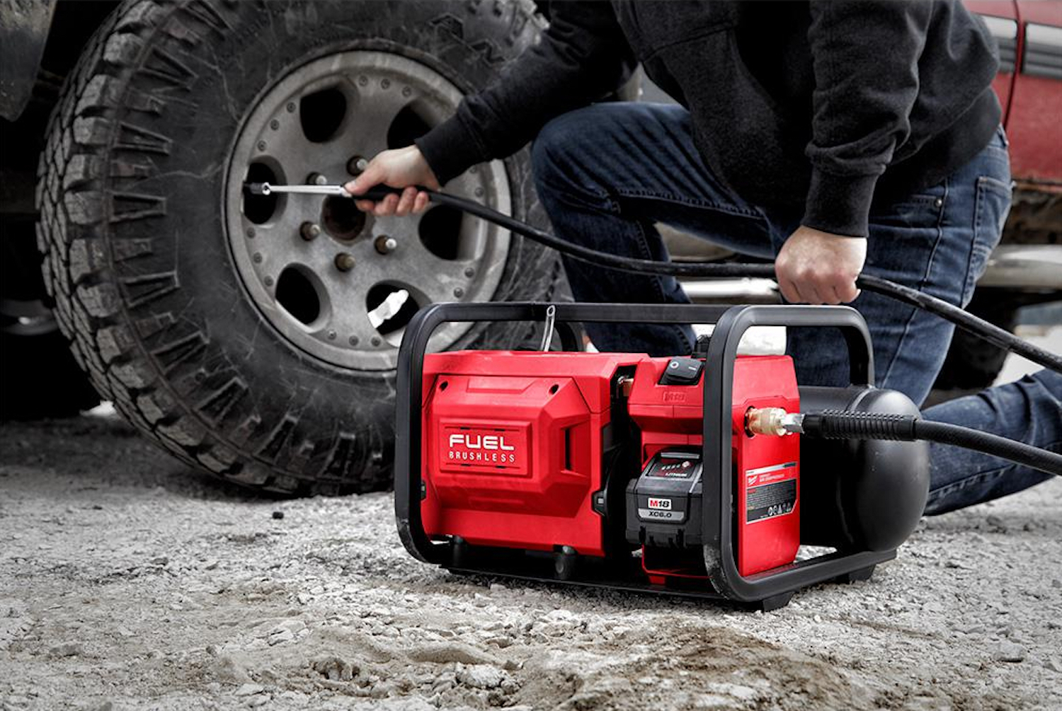 Milwaukee air best sale compressor portable