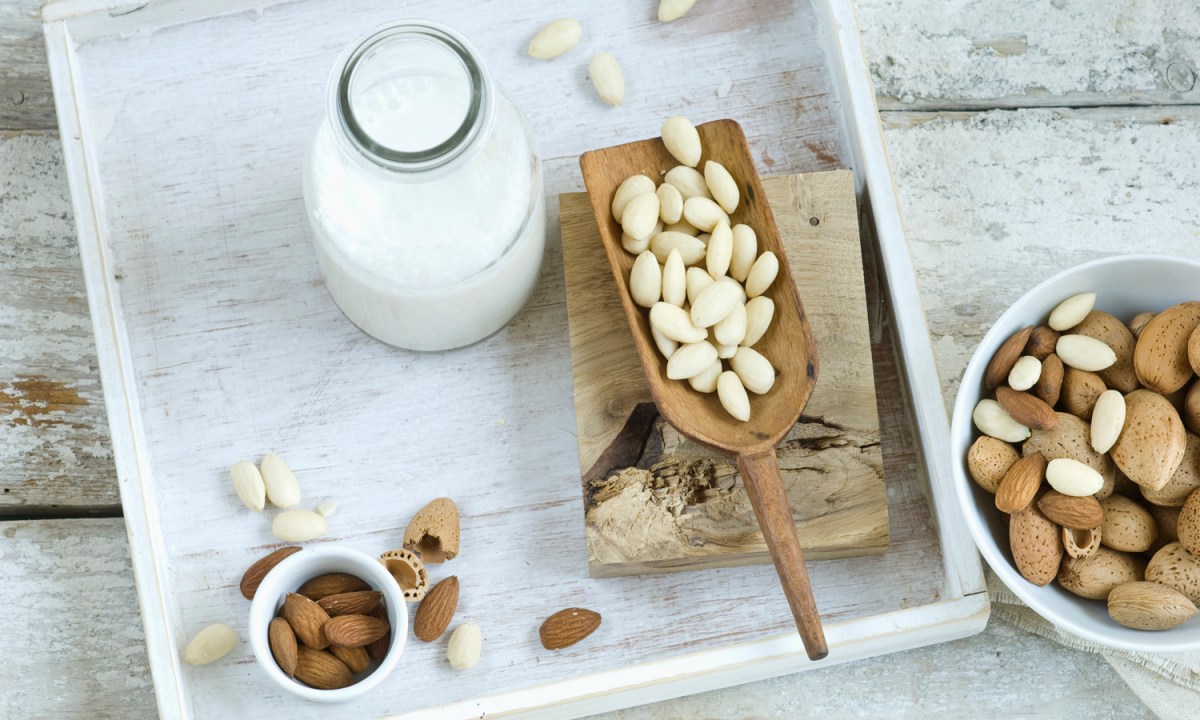 Ingredients to make almond milk.