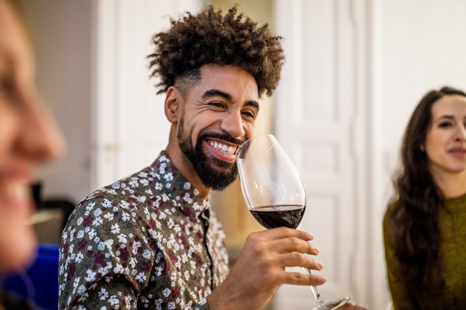 How the Right Wine Glass Shape Will Benefit Your Favourite Wine
