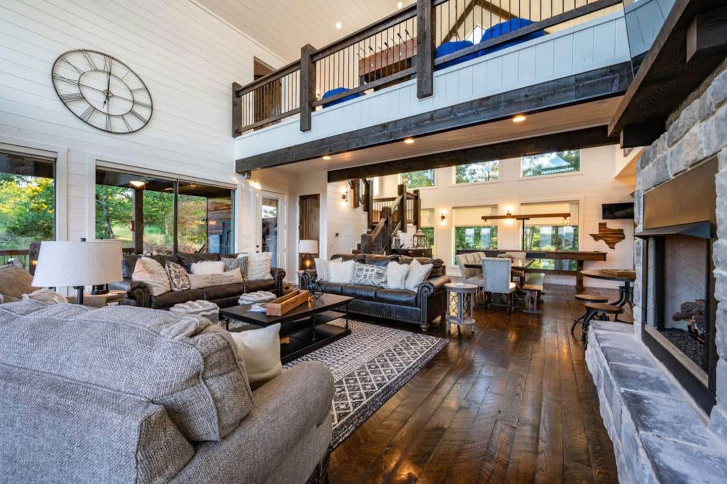 Living area of luxurious Highfalutin’ Hideaway Cabin Rental.