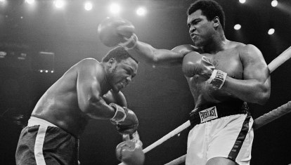 Rewatch Thrilla in Manila: Muhammad Ali vs. Joe Frazier on ESPN+ for ...