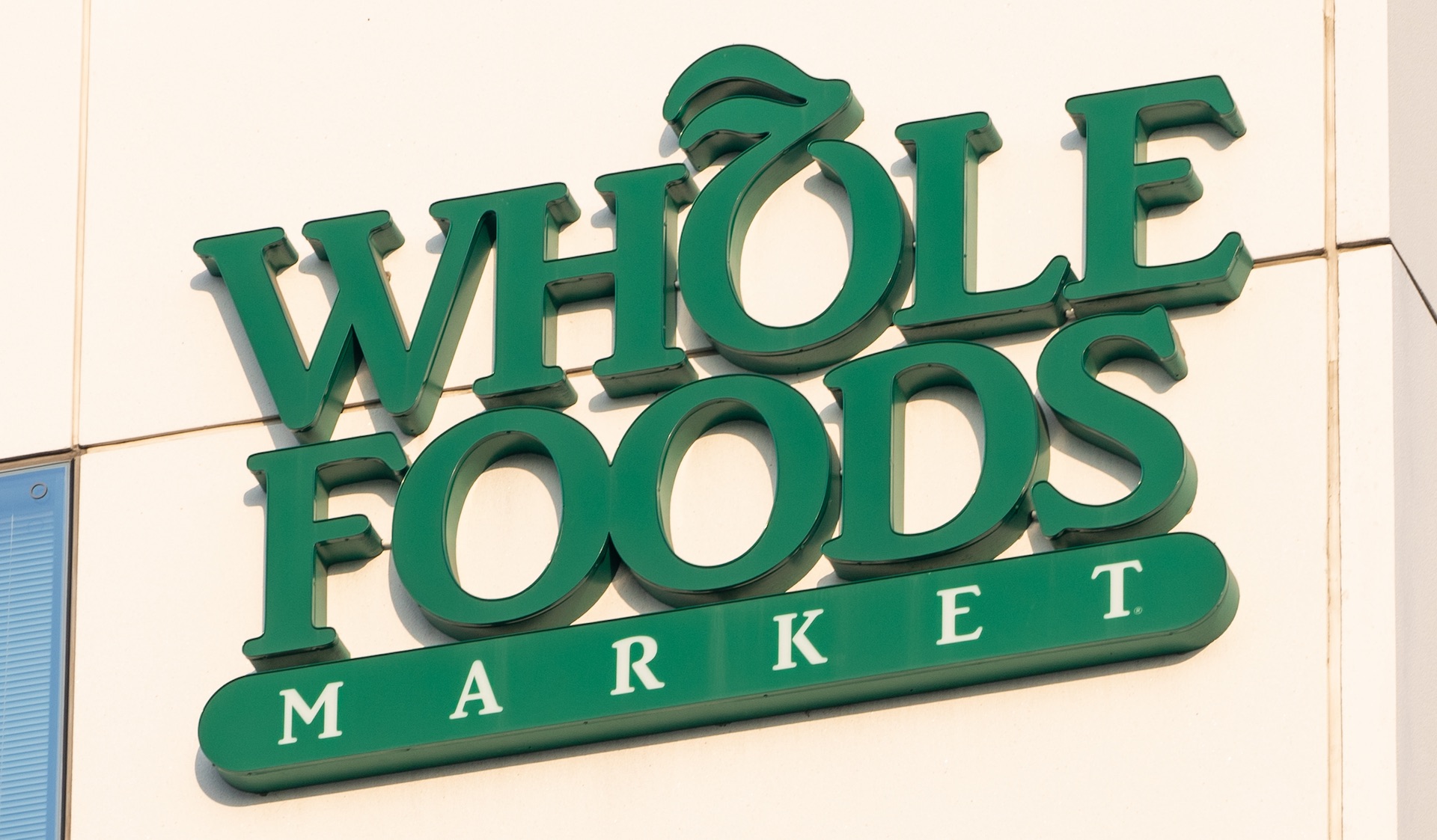 https://www.themanual.com/wp-content/uploads/sites/9/2021/06/whole-foods-market-logo-prime-day.jpg?fit=800%2C800&p=1