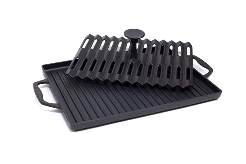 Cast iron grill outlet for stove top