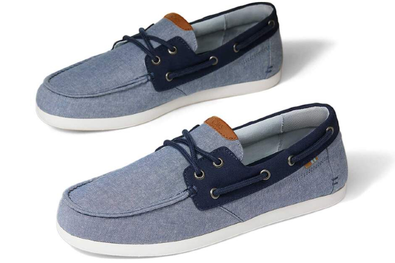 modern boat shoes