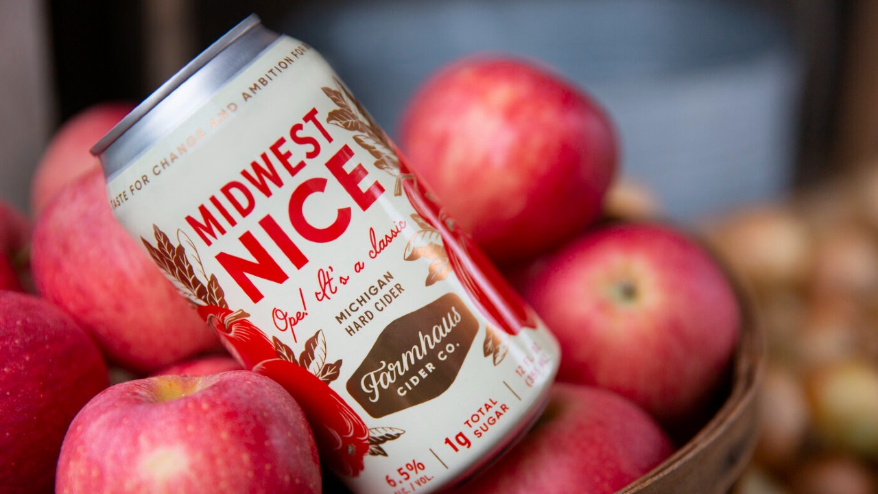 8 Best Hard Cider Brands To Drink This Fall - The Manual