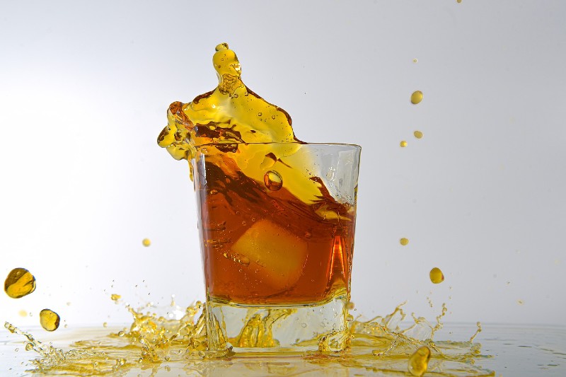 How Ice & Water Effect Whisky Flavour - Whisky Foundation