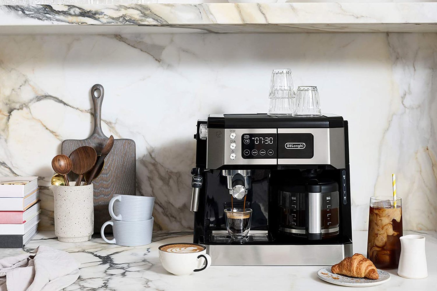 Top Dual Coffee Makers: Unveiling the Best Two-Way Coffee Brewer Revie
