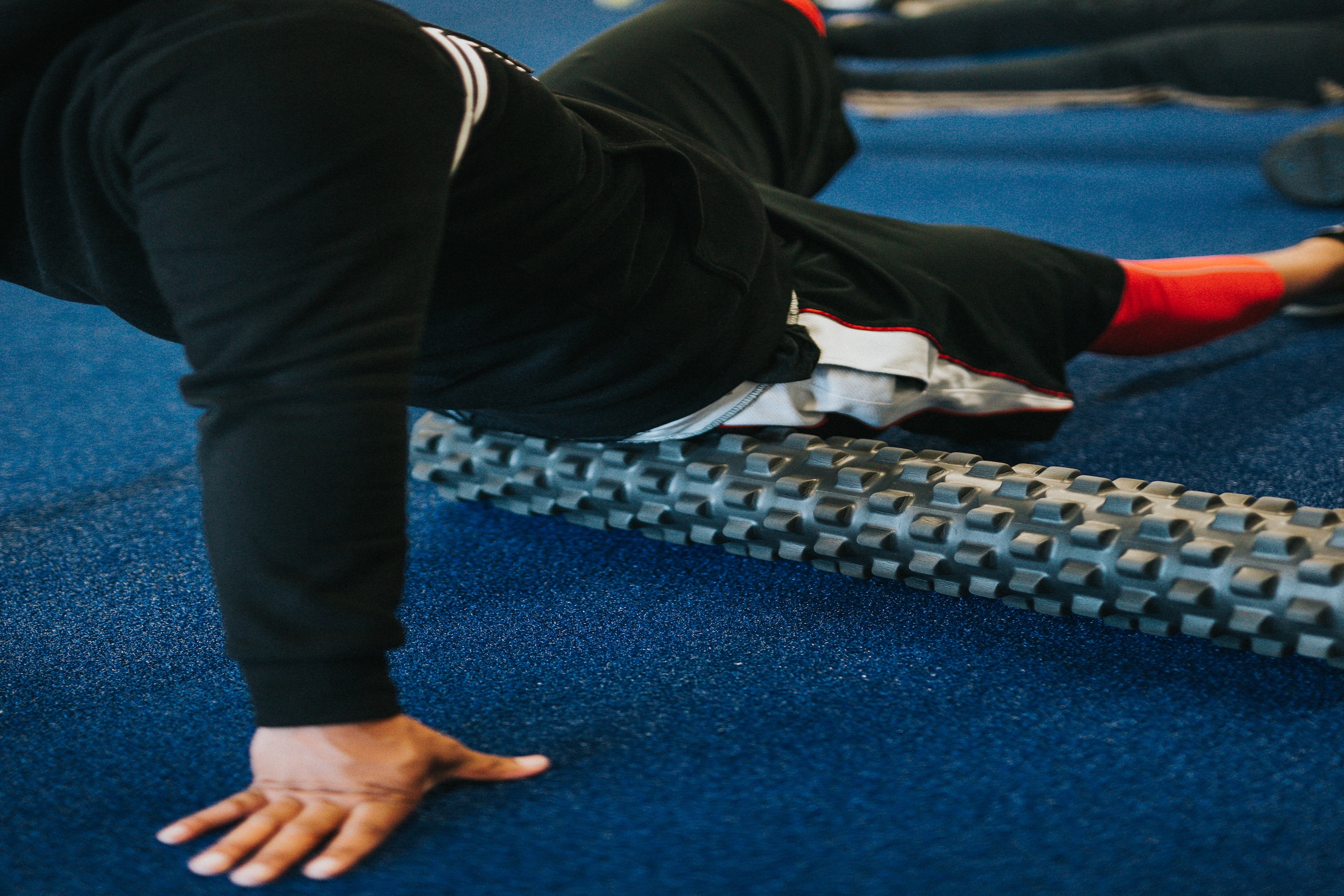 Foam Rolling vs Stretching: What's the Difference? - The Training Room