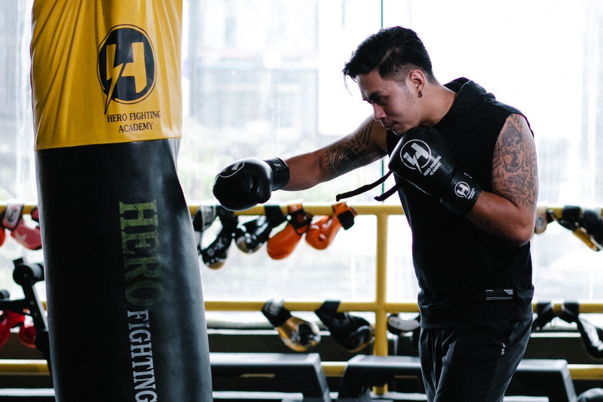 70 lbs Heavy Bag Fitness Kit Wraps Gloves Boxing Set MMA Punching Training  Exercise w/Bracket Mount - Punching Bags - Lexington, Kentucky | Facebook  Marketplace | Facebook