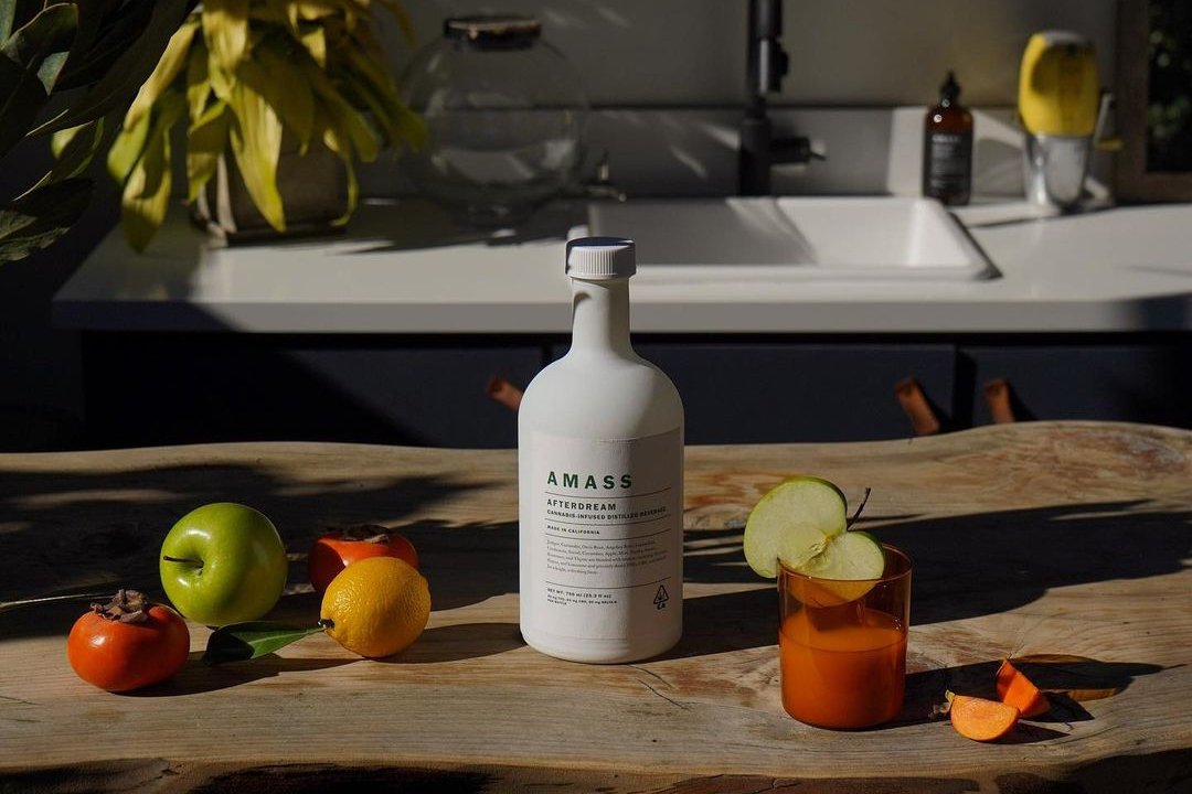 Seltzers, cocktails, and more: The 9 best CBD drinks we tried in 2024 - The  Manual