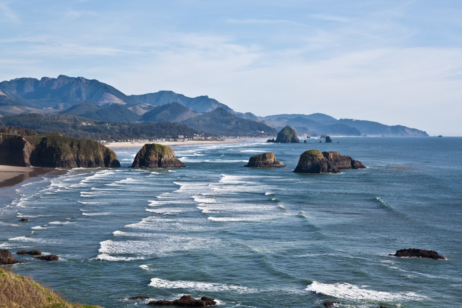 A view of the Oregon coastline approaching Cannon Beach.
