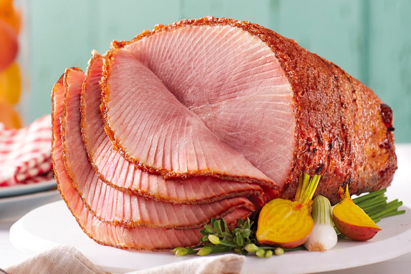 https://www.themanual.com/wp-content/uploads/sites/9/2022/03/honey-baked-ham-bone-in-half.jpg?fit=800%2C800&p=1