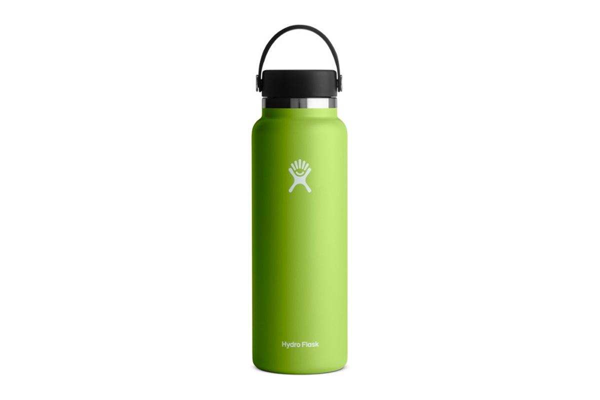 https://www.themanual.com/wp-content/uploads/sites/9/2022/05/Hydro-Flask-Wide-Mouth-Vacuum-Water-Bottle-with-Flex-Cap-40-fl.-oz..jpg?fit=800%2C533&p=1