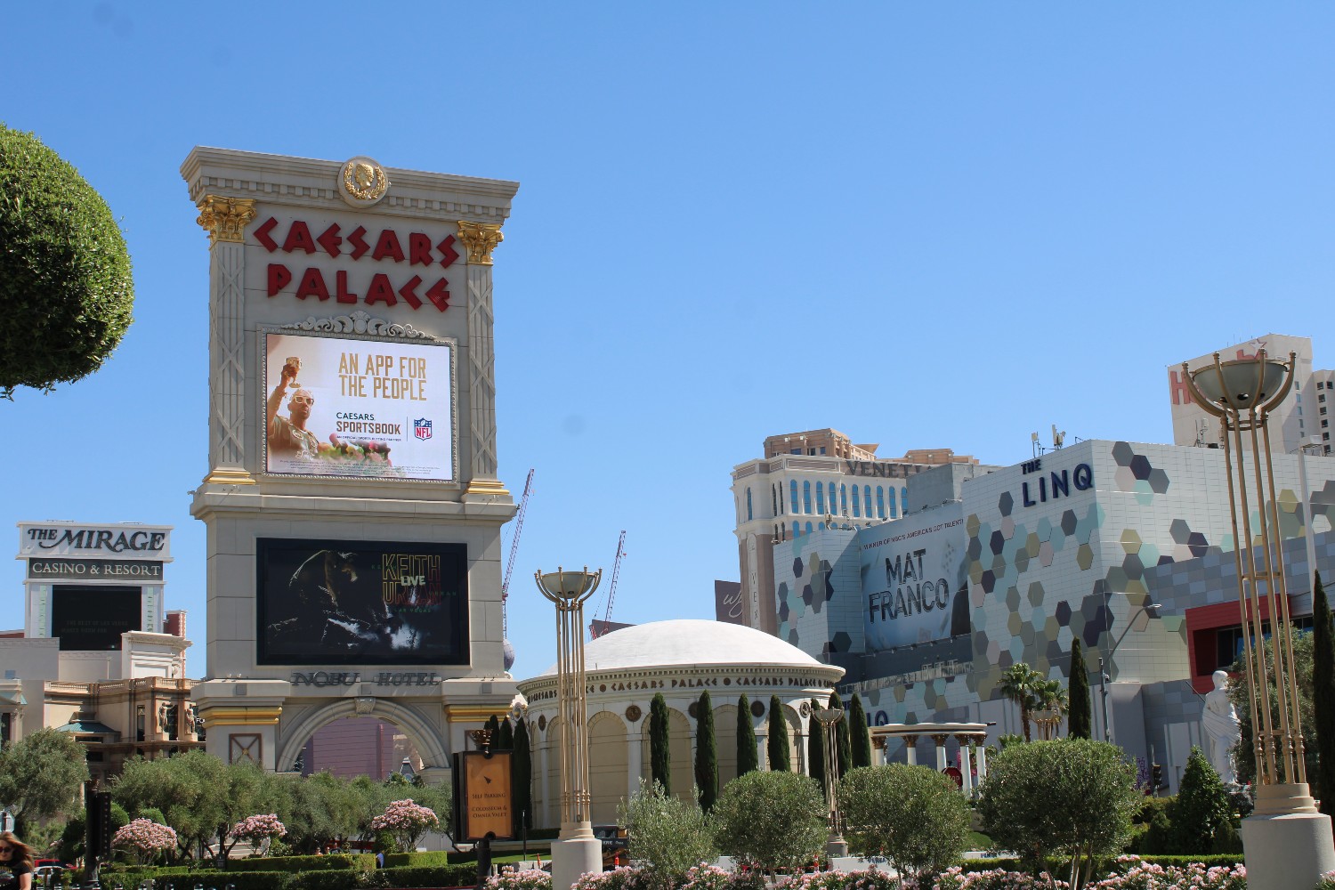 Sightseeing at Caesars Palace - A Roman Themed Hotel in Las Vegas