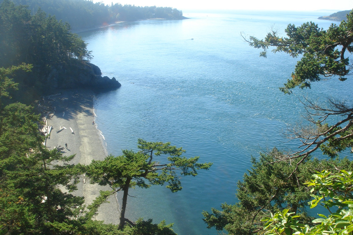 A view of Deception Pass, the northern part of Whidbey Island. Whidbey Island is located in the Puget Sound and forms part of the Whidbey Basin.