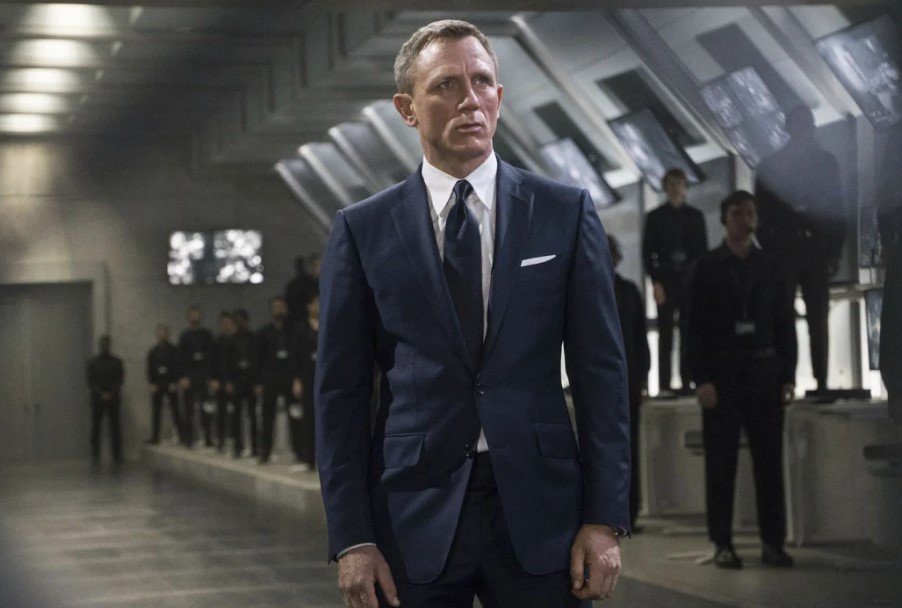 Signature style: Dress like James Bond, the ultimate in suave ...