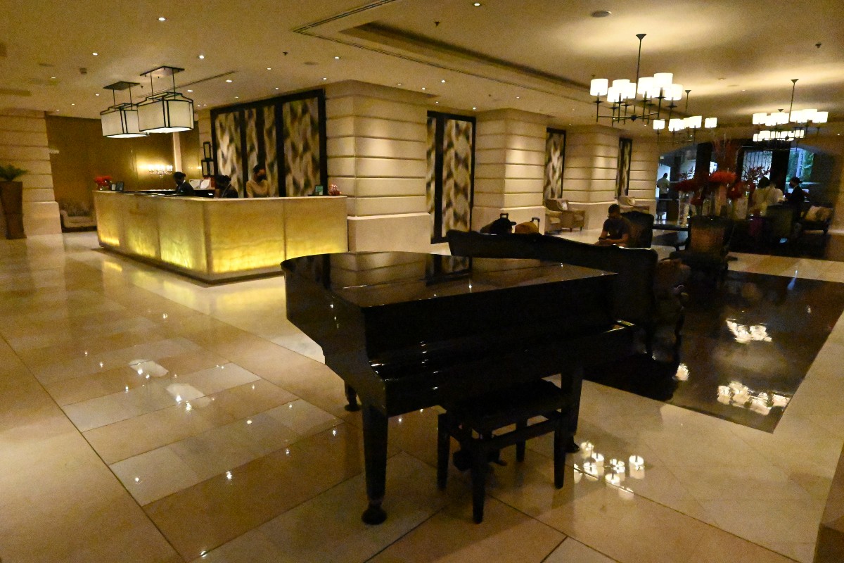 lebua lobby.